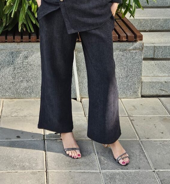 Women Black Winter Co-Ord Set | Full Sleeve Woolen Top & Pant Set